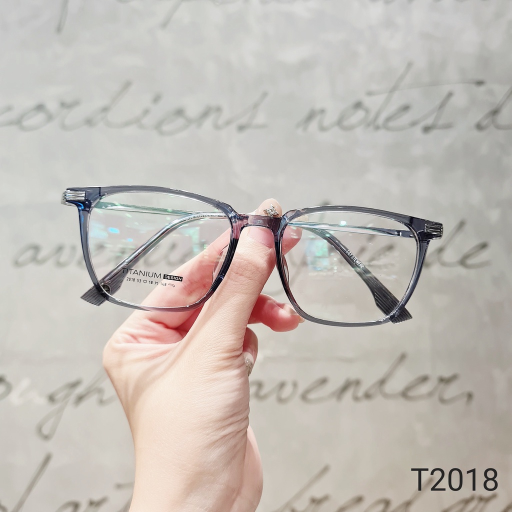Gọng kính mắt vuông nam nữ LILYEYEWEAR chất liệu TITANIUM cứng cáp thanh nhẹ dễ đeo t2018