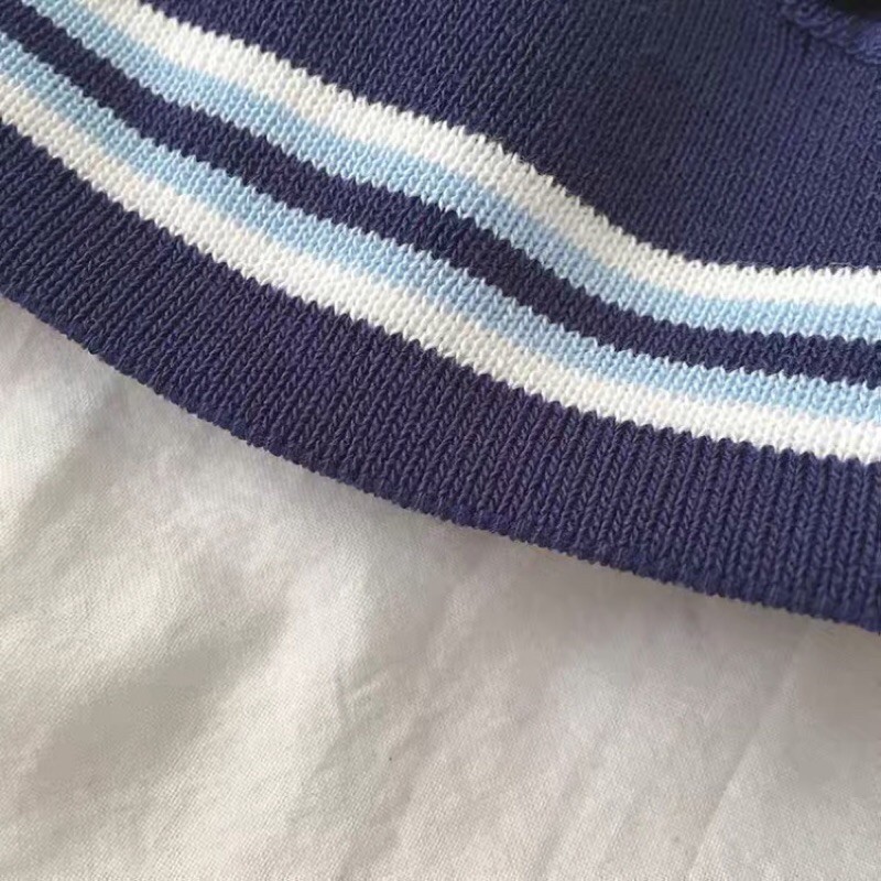 Áo thun len tăm kẻ sọc hở vai