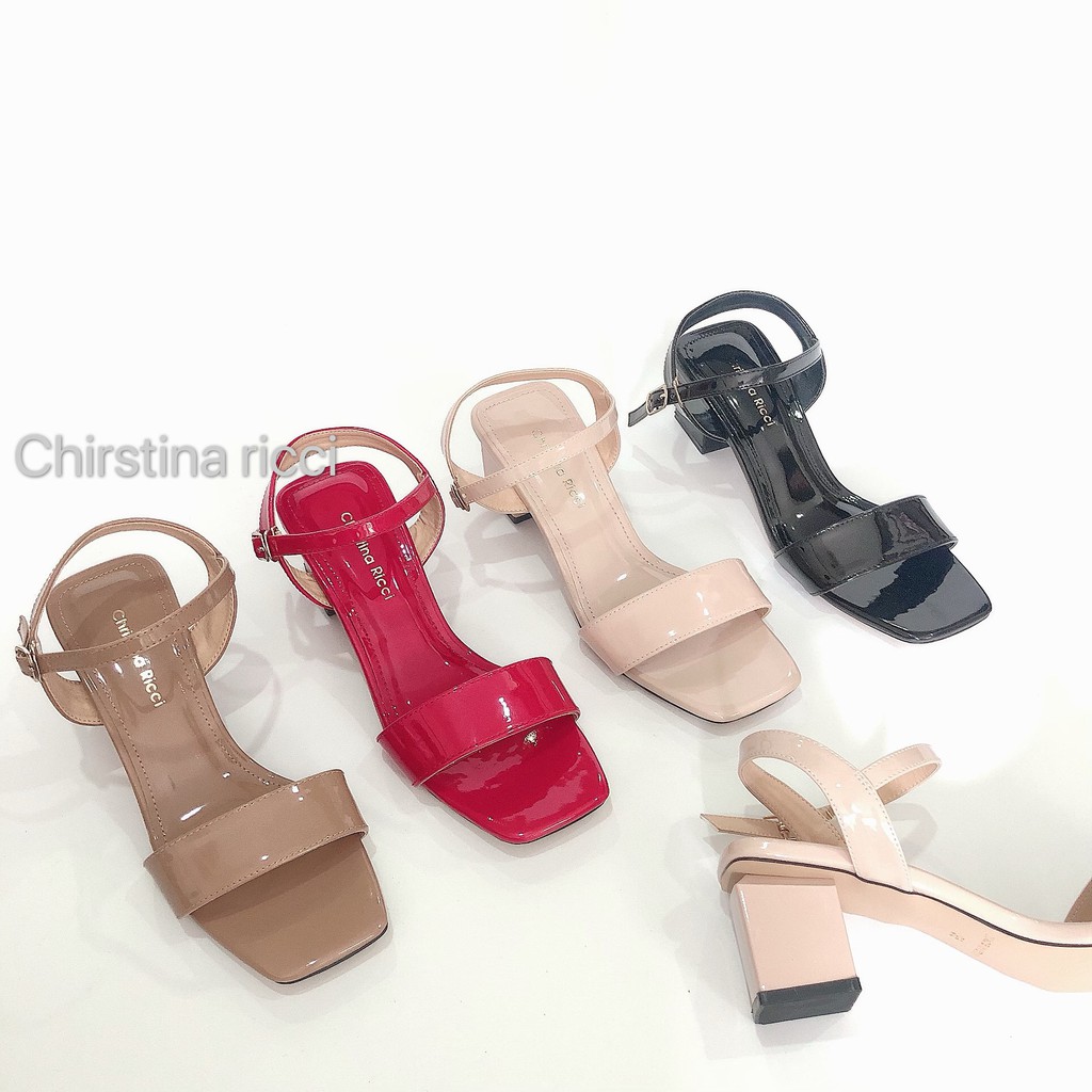 Sandal gót vuông  kiểu dáng mới 2020