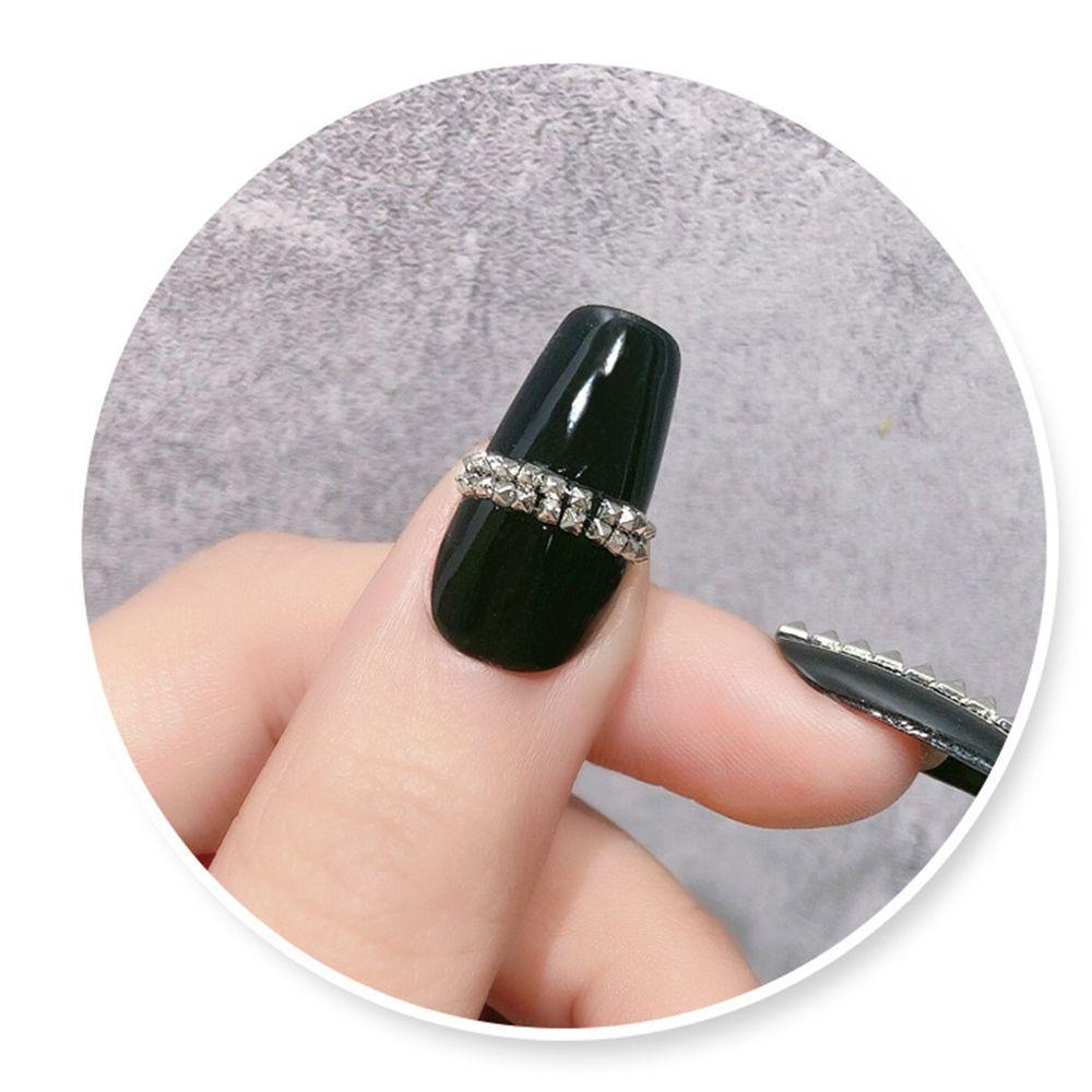 Túi 200 Phụ Kiện Hình Vuông Bằng Kim Loại 3D Trang Trí Móng Tay