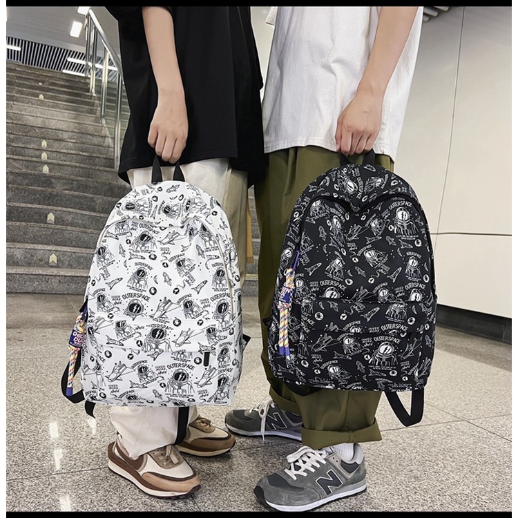 Balo học sinh unisex in họa tiết graffiti phi hành gia BL8