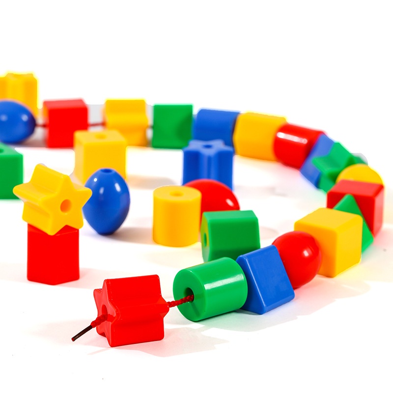 Bộ xâu hạt nhưa 100 chi tiết giúp bé phát triển vận động tinh, phát triển trí tuệSUNNY TOYS