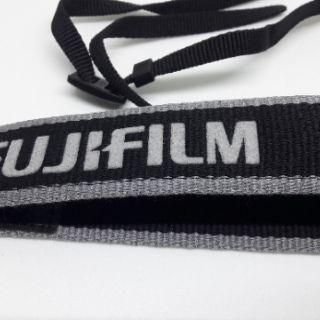 Dây đeo máy ảnh Fujifilm