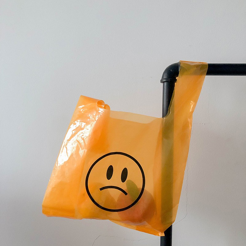 <24h Lô hàng>W&G Túi nhựa màu vàng in họa tiết hoạt hình dễ thương tiện dụng khi đi mua sắm