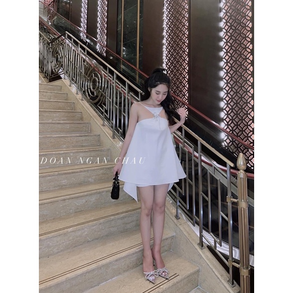 Sẵn trắng Set áo cổ yếm kèm tag nơ + Quần short 🖤 Thelaniclothing