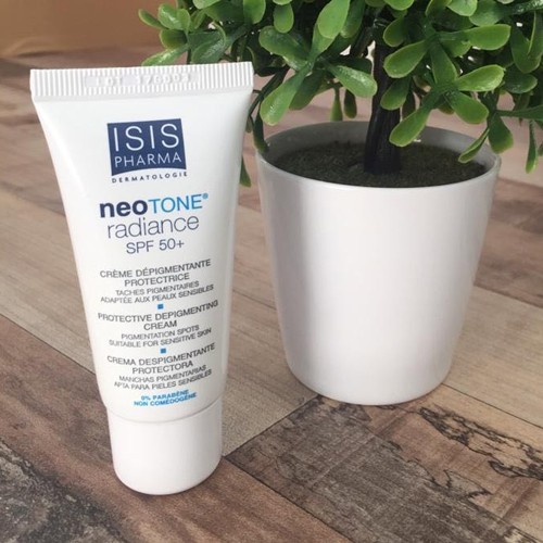 Kem dưỡng trắng da, kết hợp với chống nắng Neotone Radiance SPF50+ 30ml - Isis Pharma
