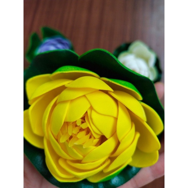 Hoa giả hoa sen thả nước hoa kép