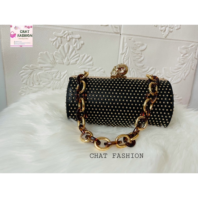 Clutch dự tiệc kiểu nằm ngang phối xích cá tính