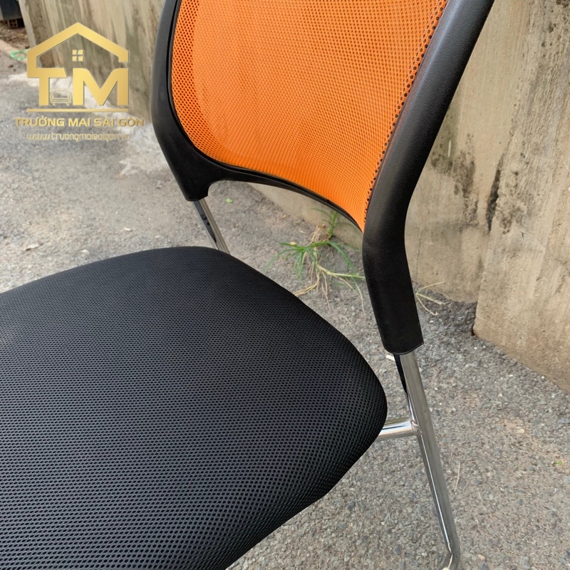 Ghế quỳ văn phòng Trường Mai Sài Gòn chân ghế mạ crom lưng lưới hiện đại cao cấp