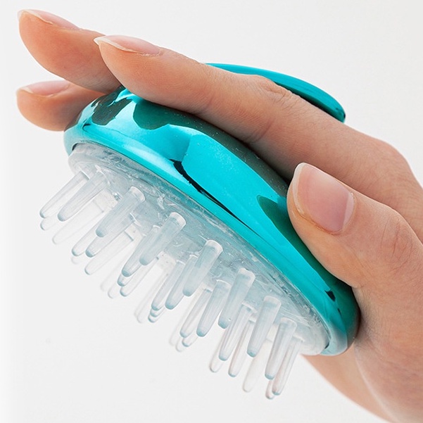 Lược gội đầu bằng silicon Minidarling mát xa da đầu - Bàn chải gội đầu silicon mềm