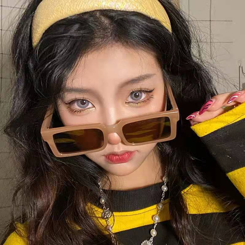 Kính Râm Thời Trang Phong Cách Cổ Điển Dành Cho Nữ