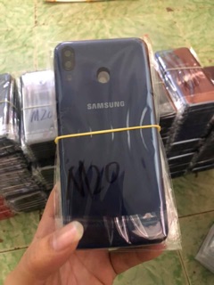 Vỏ điện thoại sam sung M20 vỏ lưng
