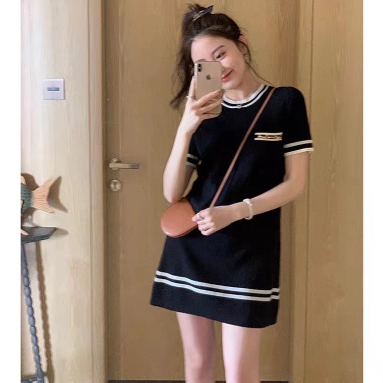 Đầm Dệt Kim Ngắn Tay Cổ Tròn Họa Tiết Kẻ Sọc Phong Cách Vintage Pháp