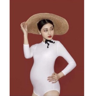 Bodysuit bầu cổ lọ trắng (có sẵn)