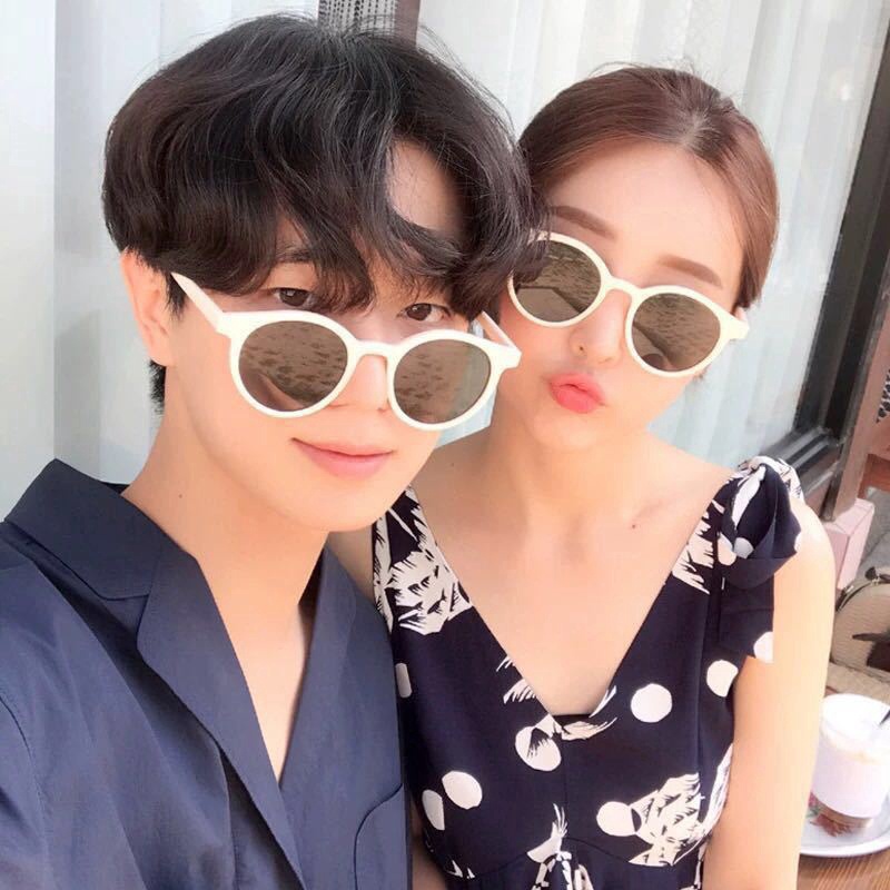 Kính Râm Nữ ⚡SIÊU RẺ⚡ Kính Mát Nữ Ulzzang Chống Tia UV Gọng Tròn Kiểu Dáng Xì Tin VK030