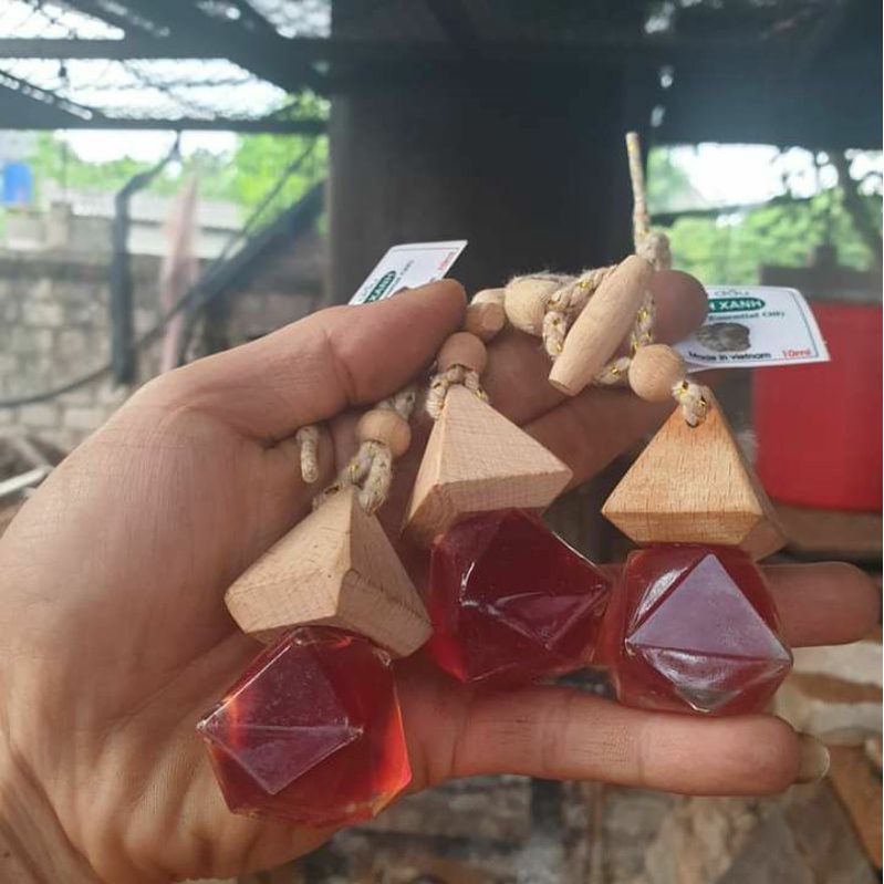 Tinh dầu gỗ Bách Xanh 100% nguyên chất 1 lọ treo xe