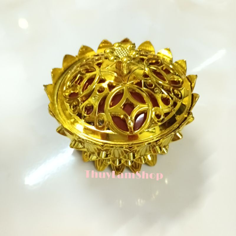 Thố sen thiếc vàng đựng đồ thờ cúng phong thủy đặt bàm thờ Thần tài Gia tiên ý nghĩa bình an tramg trọng
