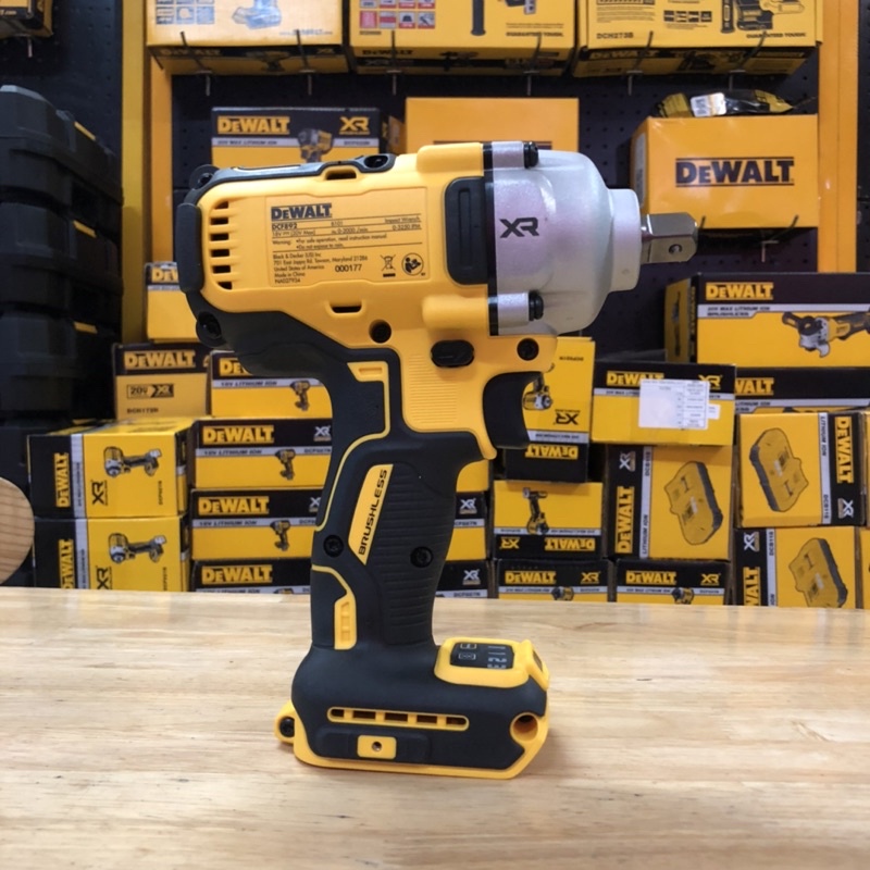 Máy siết bu lông Dewalt DCF 892 Bảo hành chính hãng 3 năm