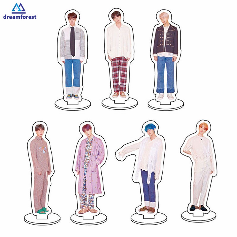 Df Mô Hình Nhóm Nhạc Bts Đứng Bằng Acrylic