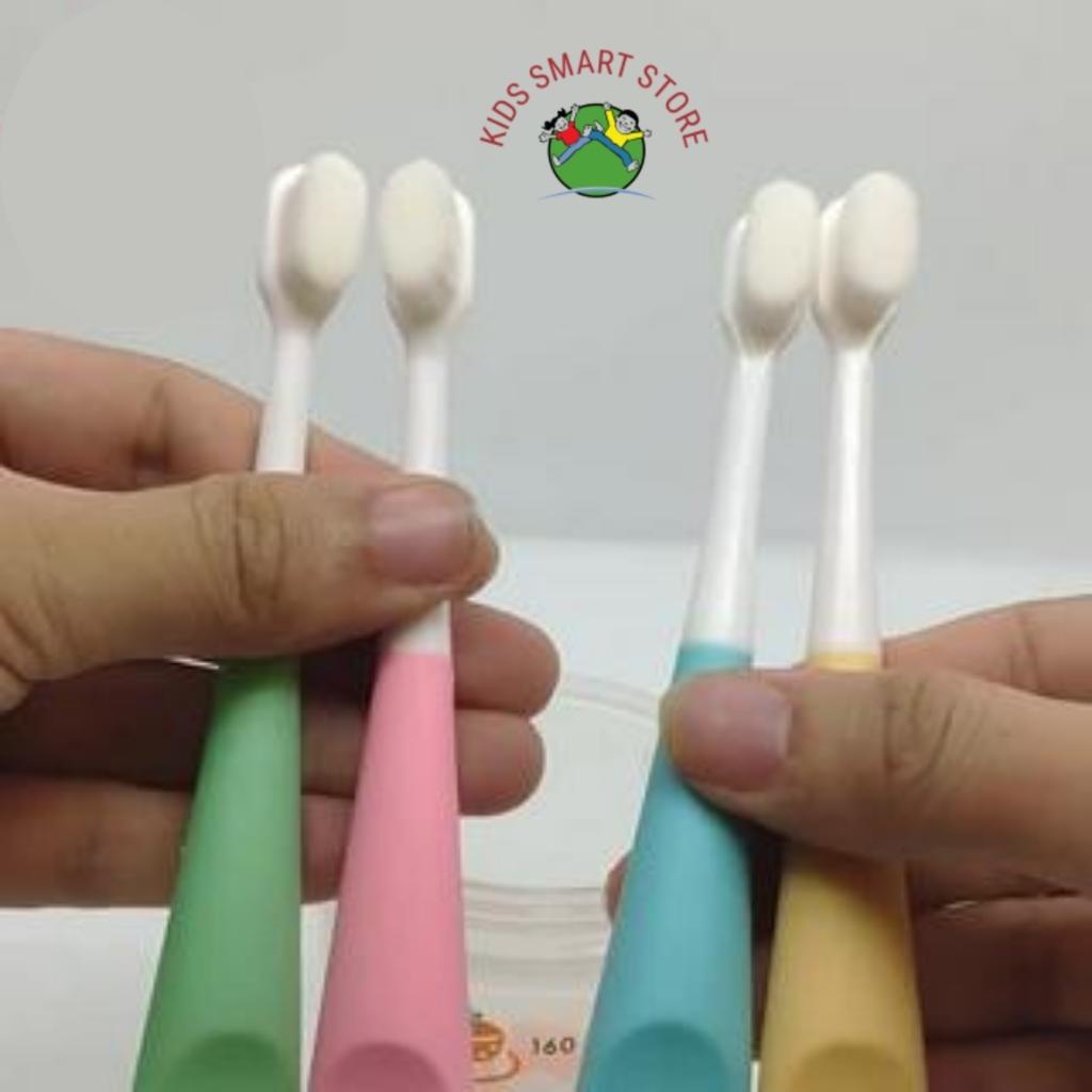 Bàn chải đánh răng lông tơ siêu mềm cho bé