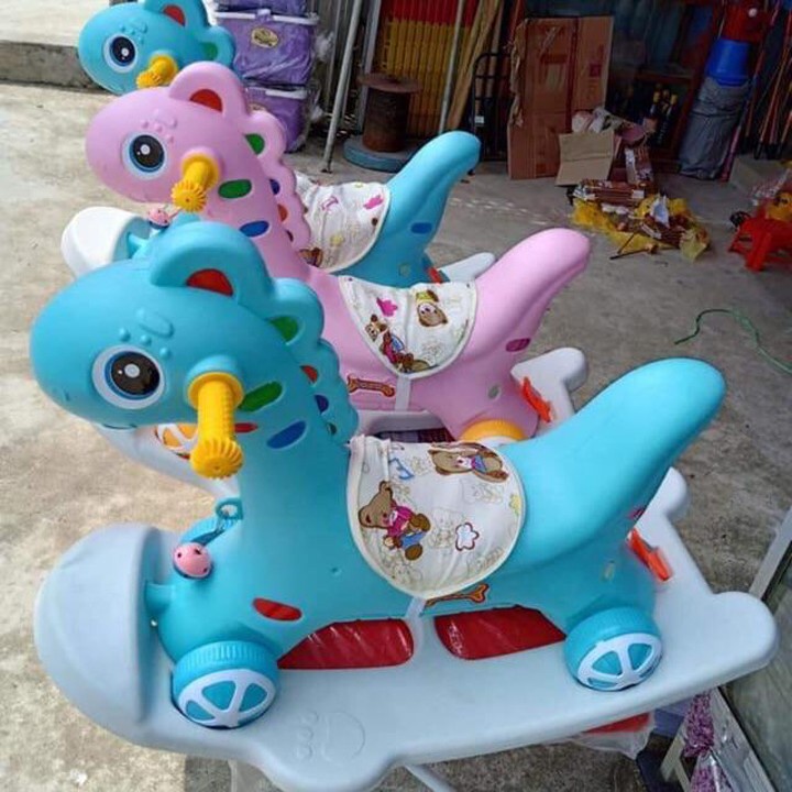 Ngựa bập bênh cho bé 2 in 1 có bánh xe có nhạc