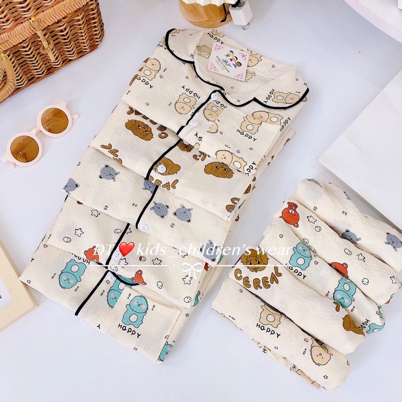 Bộ pijama xốp viền đen cho bé