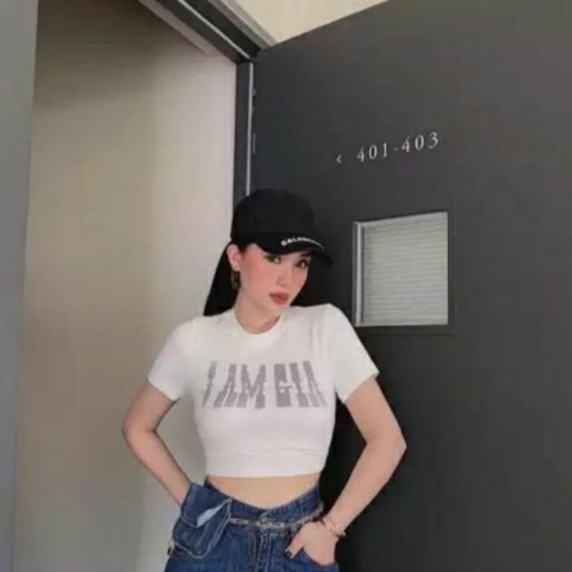 [Mã FAMAYWA giảm 10K đơn 50K] Áo Croptop in I AM GIA (hình thật, video) | BigBuy360 - bigbuy360.vn
