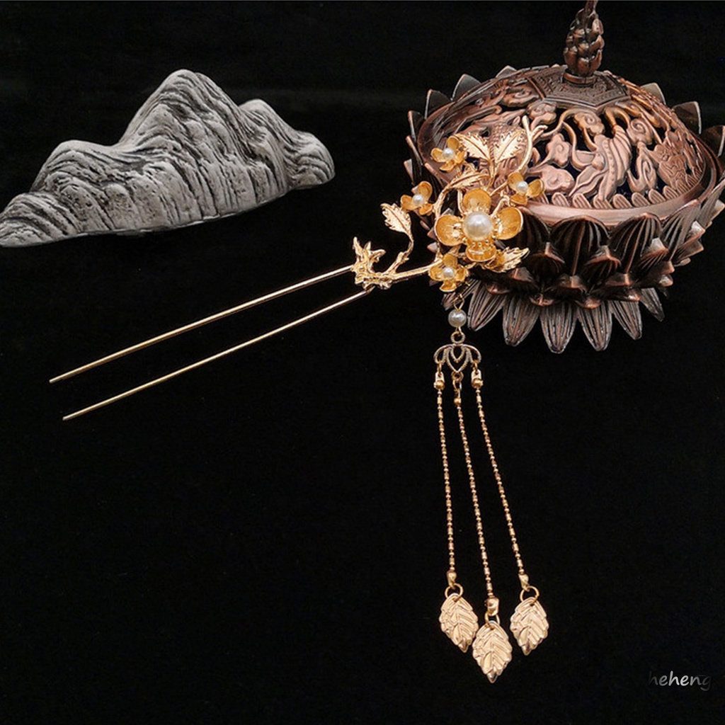 Trâm cài tóc đính ngọc trai và tua rua phong cách Trung Hoa cổ điển và truyền thống