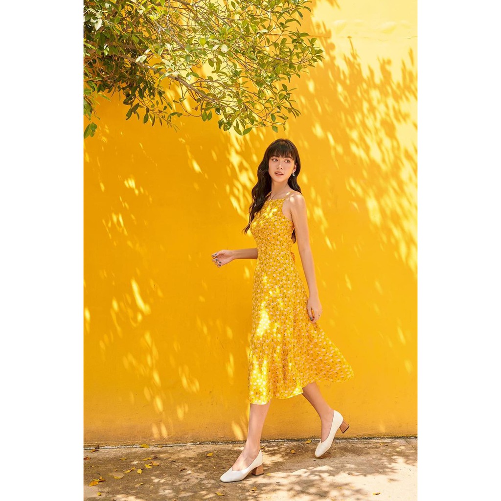 [Mã FAMALLT5 giảm 15% đơn 150k] OLV - Đầm hoa Stitched Back in Yellow Dress