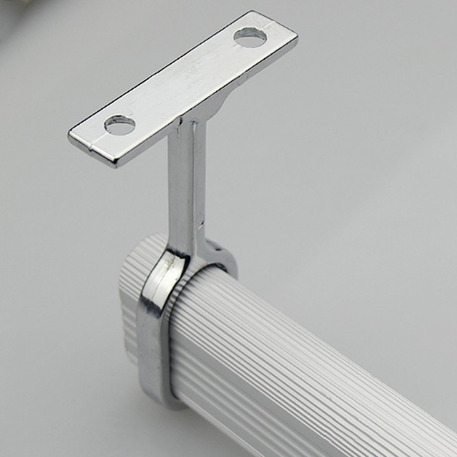 Bas Giữa Treo Thanh Suốt Quần Áo Inox 201