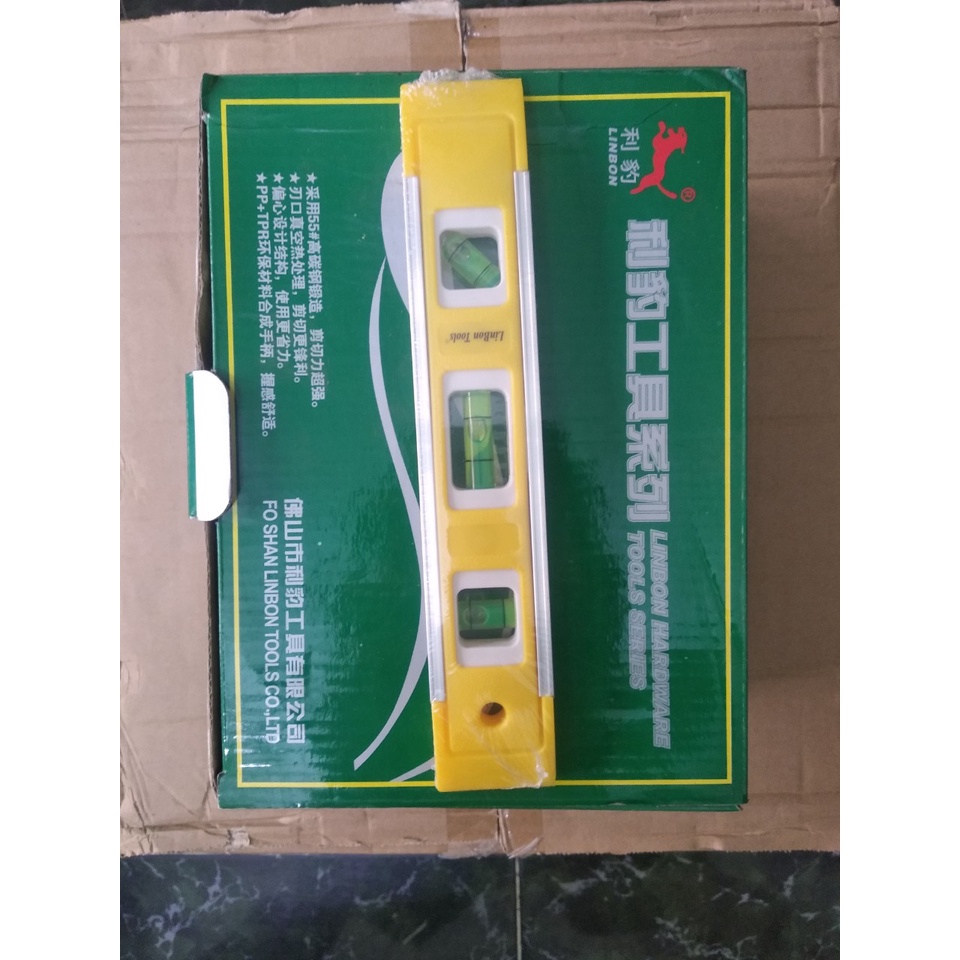 thước thủy 200mm gon nhe dê sư dung