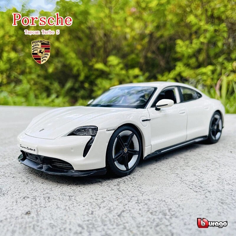 Xe mô hình Porsche Taycan Turbo S tỉ lệ 1:24