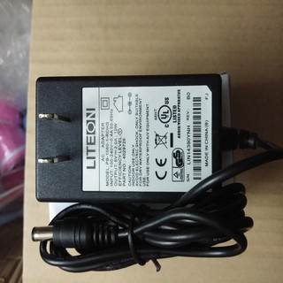 Adapter 5V-2A,hàng Zin chất lượng,đầu lớn