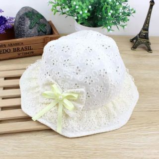 Mũ vành tai bèo cho bé gái