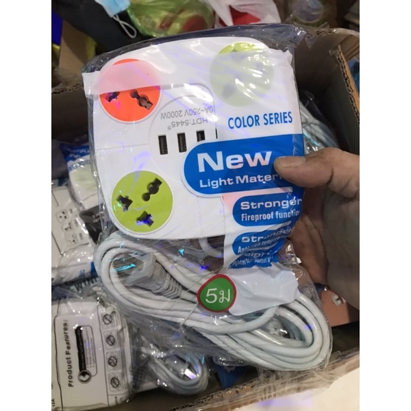 Ổ Cắm Điện Đa Năng 4 Phích , 4 cổng USB , Dây 4 và 5 Mét - Ổ Điện Thông Minh Có Công Tắc , Phích Cắm Điện Chống Giật