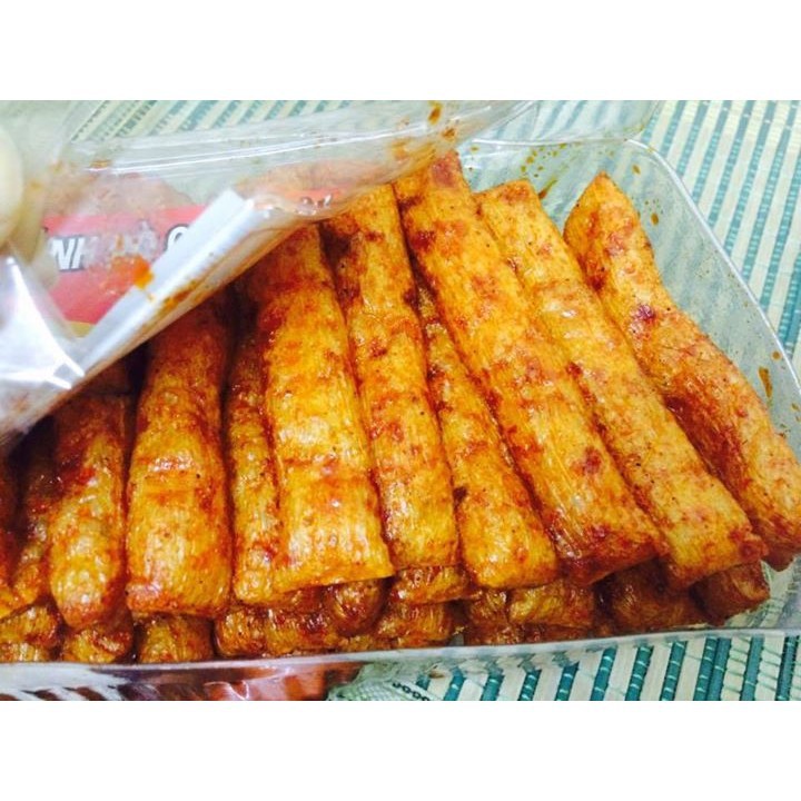 Bánh pò quẩy đặc sản hải phòng, hộp 70 cái (320g) vị cay, mùi bò truyền thống - đồ ăn vặt | BigBuy360 - bigbuy360.vn