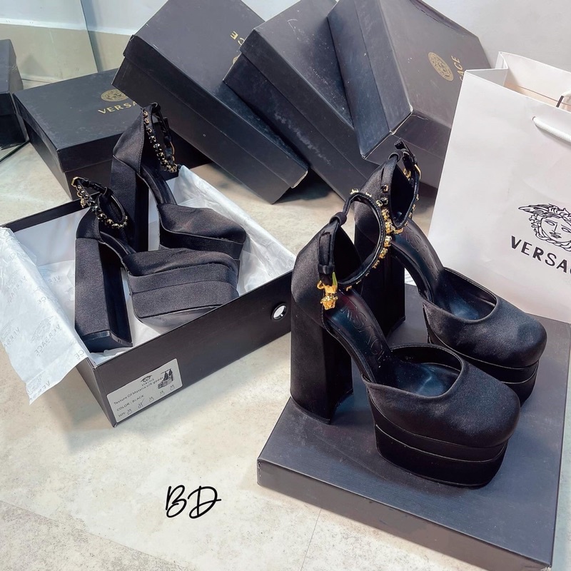 GÓT LỤA ĐÚP MŨI V E R S A C E FULLBOX