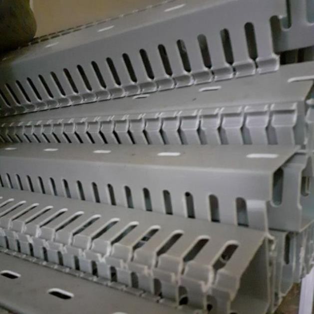 4 mét Máng nhựa đi dây - Máng răng lược  25x25, 30x30, 45x45