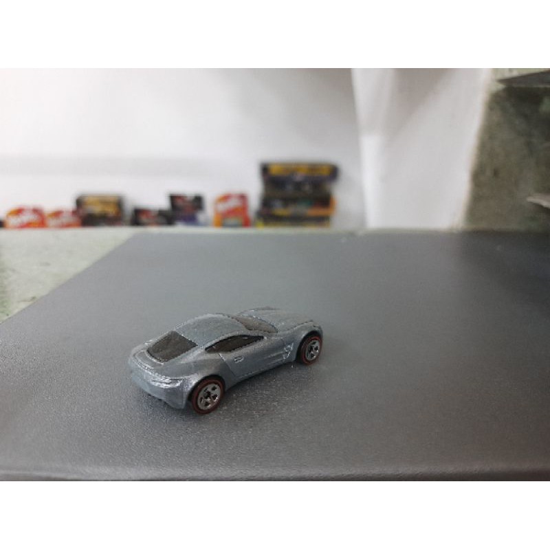 xe Hot Wheels bánh Redline Aston Martin one 77