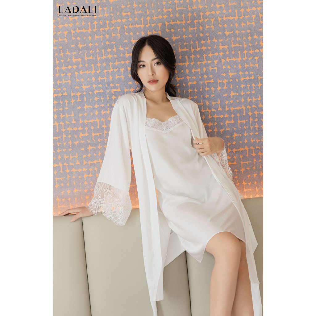 Combo Đồ Ngủ Nữ Set Váy Ngủ, Choàng Ngủ Nữ LADALI Lụa  Latin Pháp Sexy 4 Màu Đen, Đỏ, Trắng, Da Sang Trọng | BigBuy360 - bigbuy360.vn