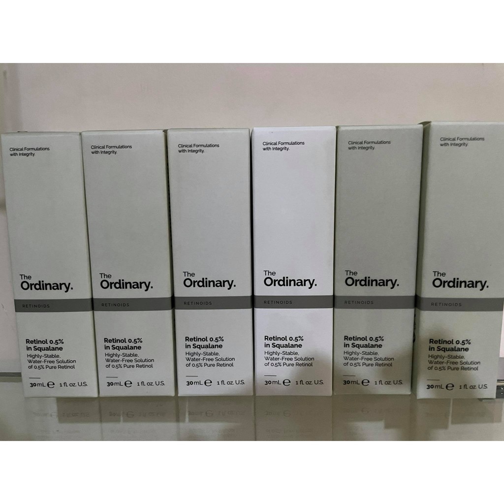 Hộp xấu tinh chất  tái tạo bề mặt da retinol 0,5% 30ml