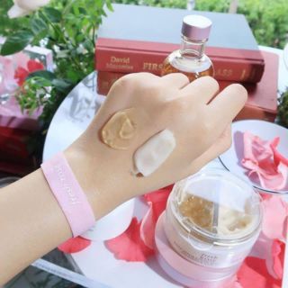 Mặt nạ ngủ dưỡng ẩm Fresh Rose Deep Hydration Sleeping Mask