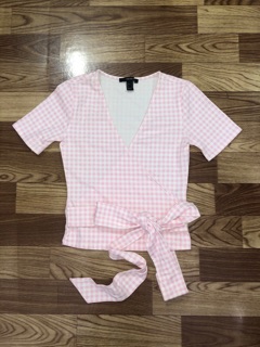 Áo thun cổ tim F21 CỘT EO