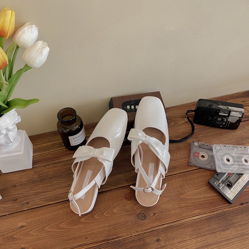 Cloudy Shoes - giày thiết kế By Jane