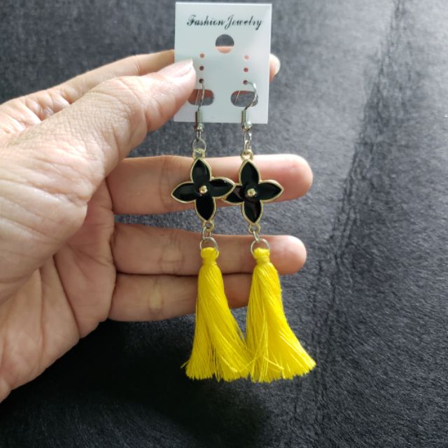 Bán Sỉ khuyên tai handmade mẫu tua rua