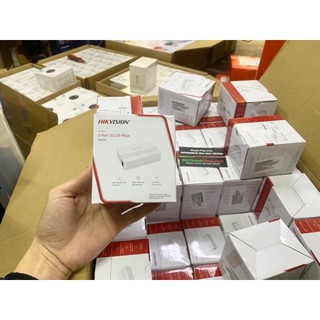 Switch 5 Cổng Hikvision DS-3E0105D-E ( 10/100/1000Mbps )