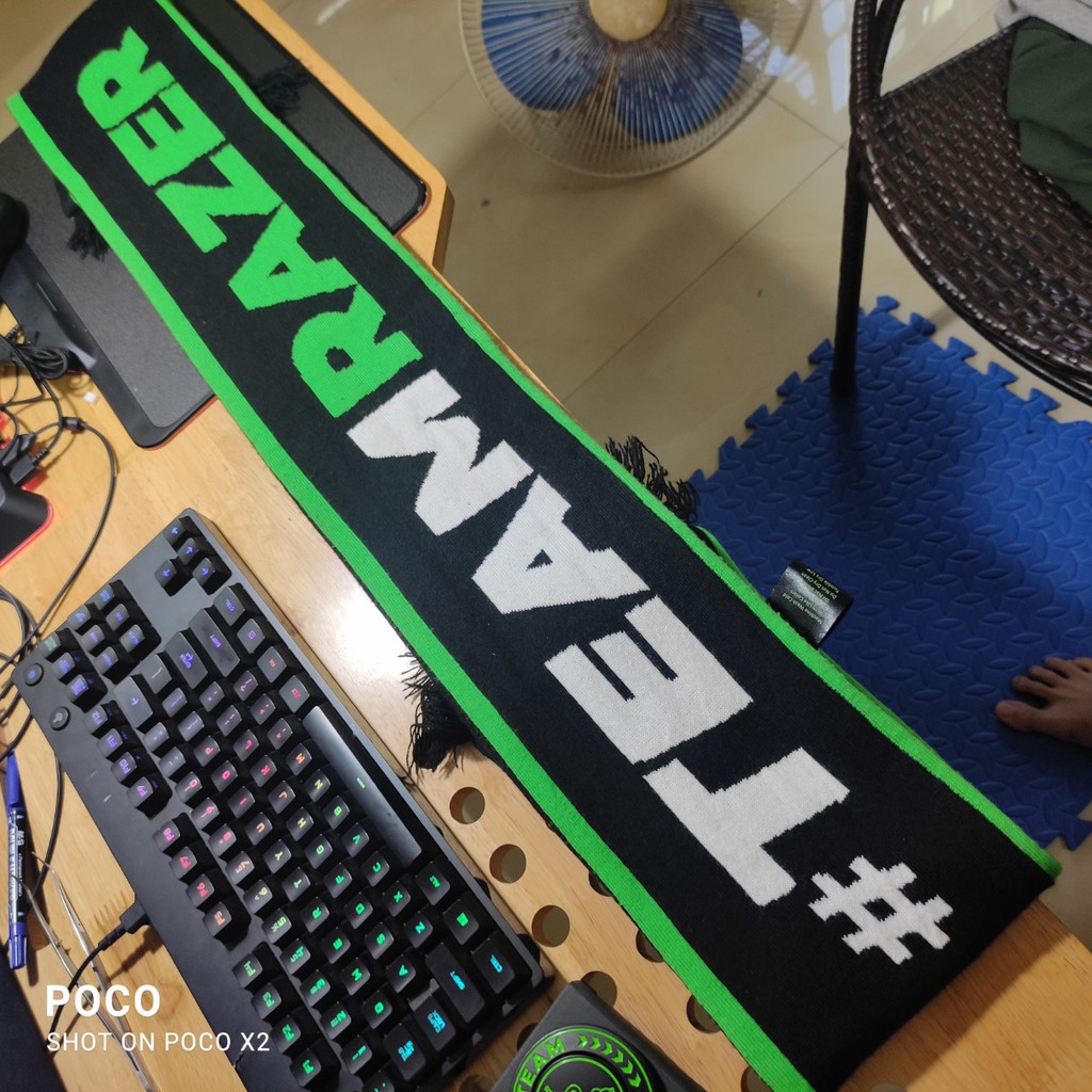 Khăn quàng mùa đông dệt kim nhập khẩu thương hiệu RAZER