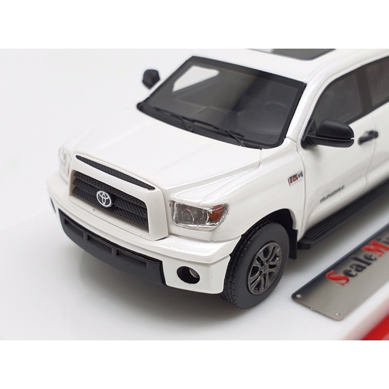 Xe Mô Hình Toyota Tundra 1:64 Scale Mini ( Trắng )