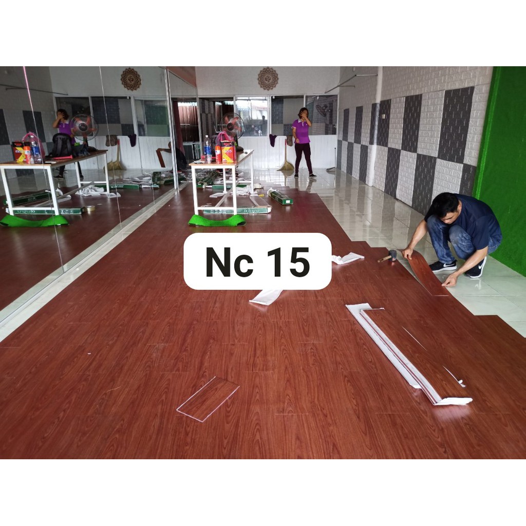 Miếng dán sàn nhựa vân gỗ có keo dán ( dày 2mm) | BigBuy360 - bigbuy360.vn