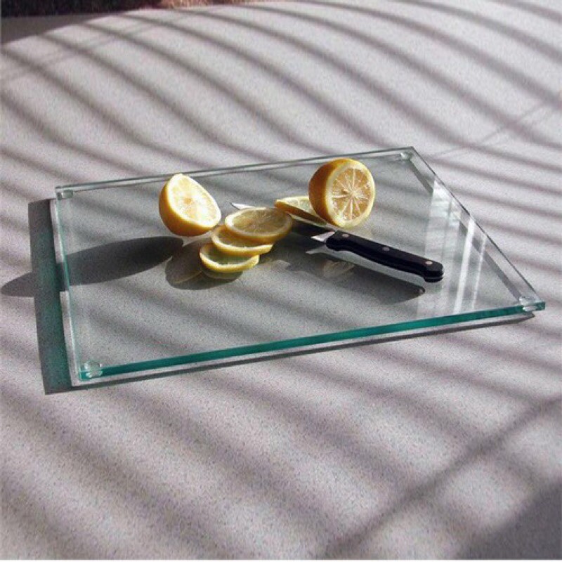 Thớt kính cường lực dày 6mm, thớt kính cường lực nhà bếp tiện lợi